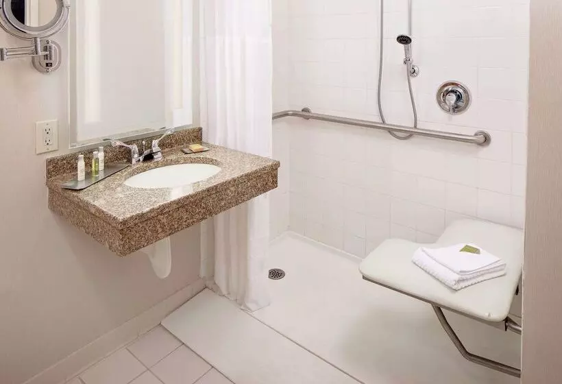 هتل Doubletree By Hilton Manchester Downtown