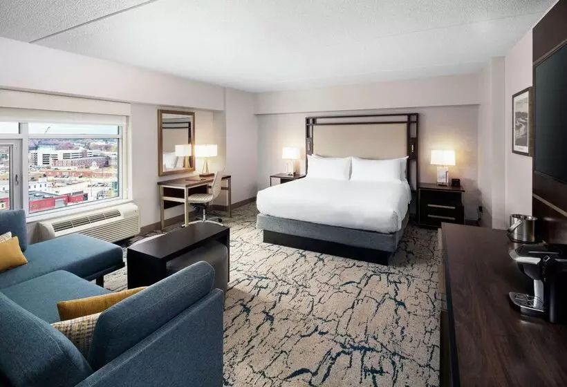 هتل Doubletree By Hilton Manchester Downtown