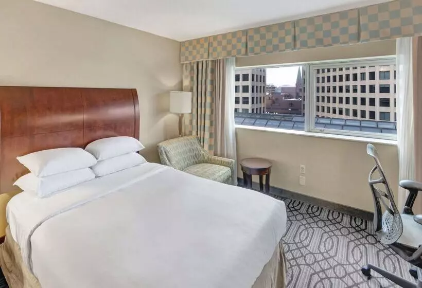 Doubletree By Hilton Hotel St. Paul Downtown