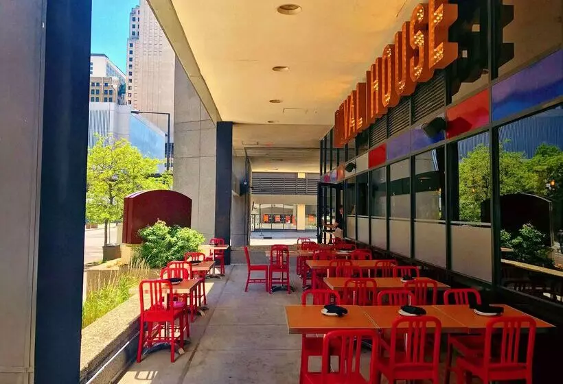 Doubletree By Hilton Hotel St. Paul Downtown