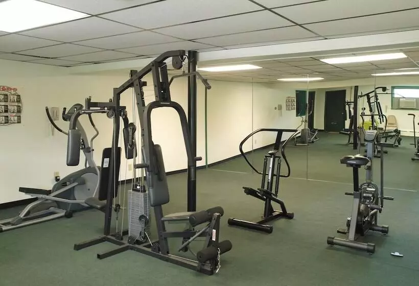 فندق Baymont By Wyndham Iron Mountain