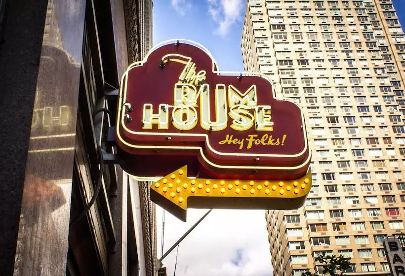 호텔 Edison Times Square