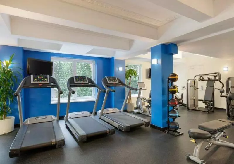 호텔 Edison Times Square