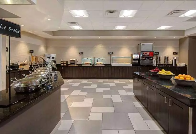 ホテル Embassy Suites By Hilton Jacksonville Baymeadows