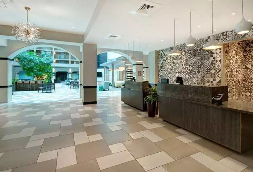 ホテル Embassy Suites By Hilton Jacksonville Baymeadows