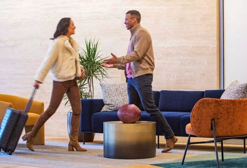 هتل Holiday Inn Chicago Dwtn   The Mart By Ihg