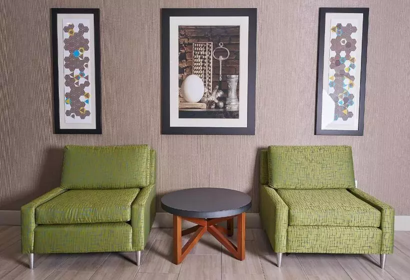 ホテル Holiday Inn Express Charleston Civic Center, An Ihg