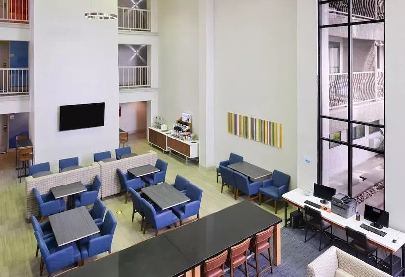 Otel Holiday Inn Express Palm Desert, An Ihg