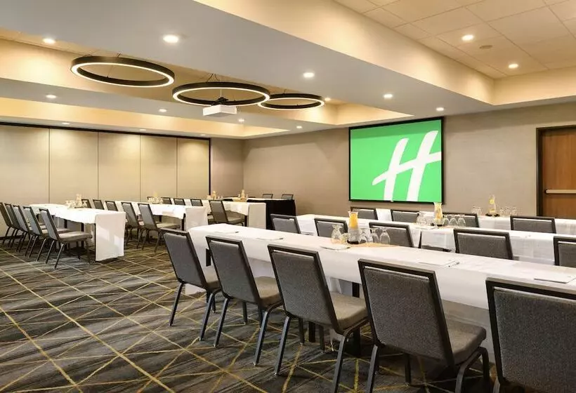 Отель Holiday Inn Oakland Airport, An Ihg