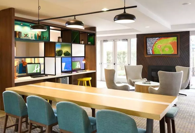 Отель Holiday Inn Oakland Airport, An Ihg