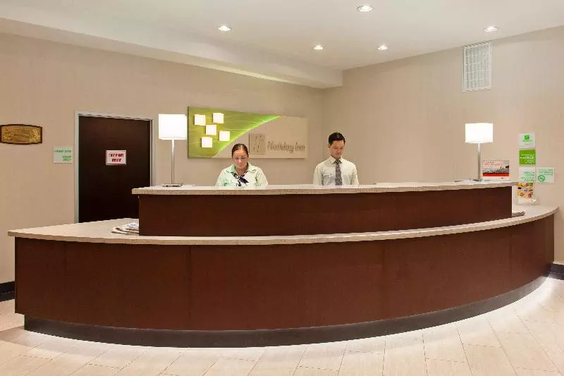Отель Holiday Inn West Covina, An Ihg