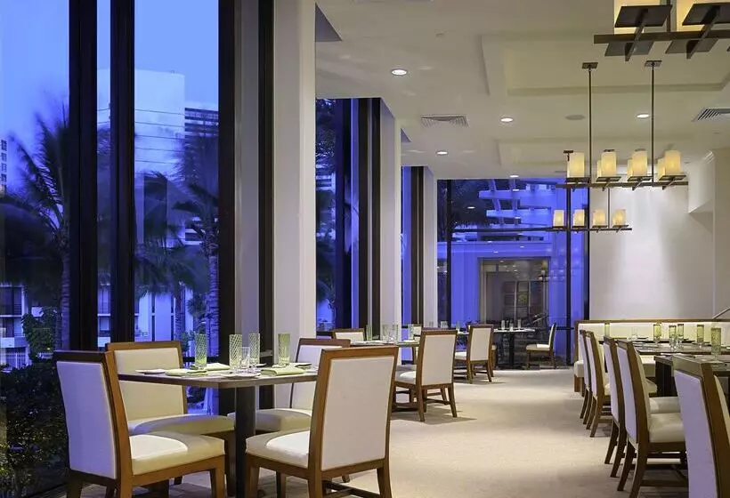 هتل Hyatt Regency Sarasota