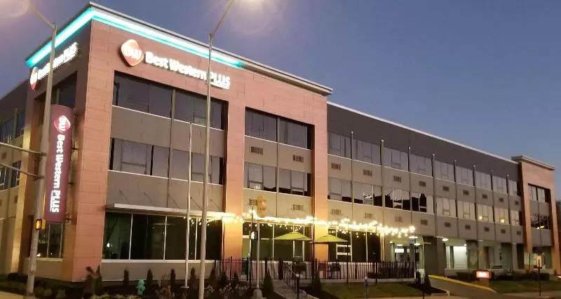 בית מלון כפרי La Quinta Inn & Suites By Wyndham Indianapolis Downtown