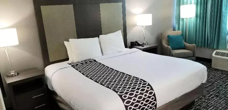 בית מלון כפרי La Quinta Inn & Suites By Wyndham Indianapolis Downtown