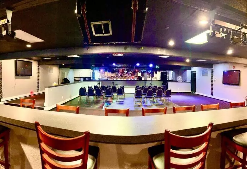 ホテル M Morgantown   Wvu Area