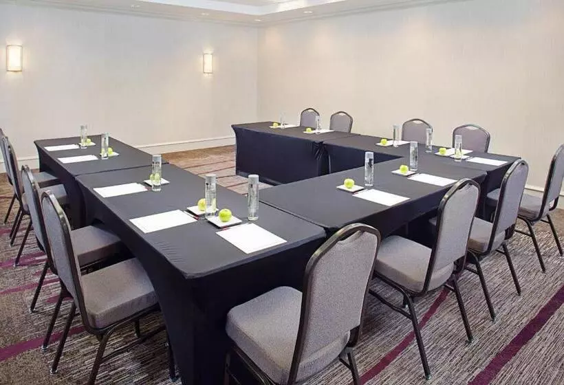 ホテル Pleasanton Marriott