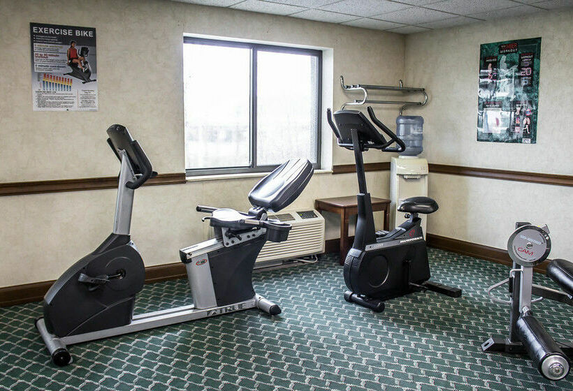 هتل Quality Inn & Conference Center