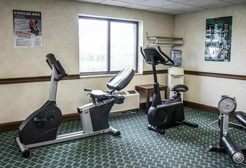 Отель Quality Inn & Conference Center