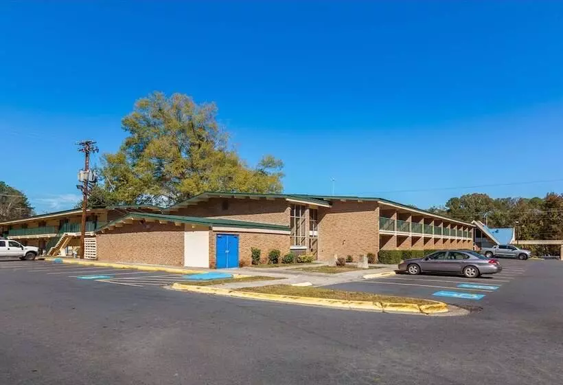 Hotel Super 8 By Wyndham Macon Ga