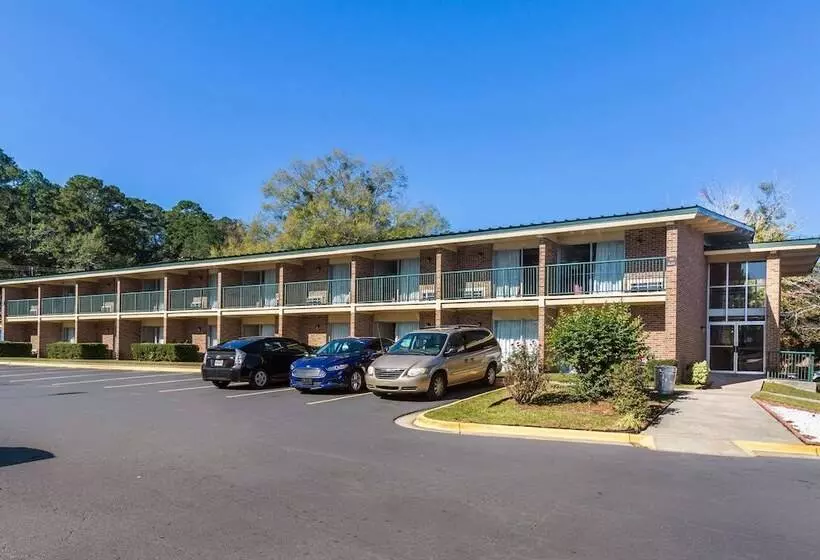 Hotel Super 8 By Wyndham Macon Ga