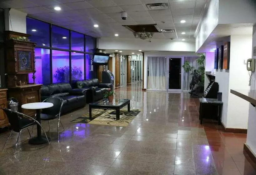 酒店 Sky  At Tulsa Airport