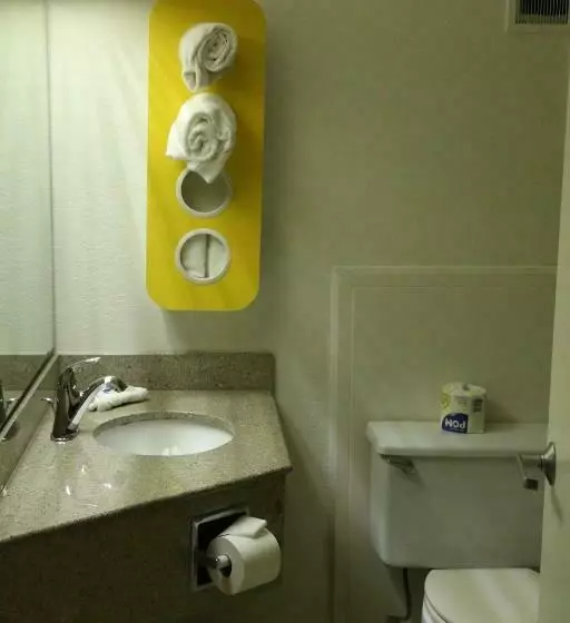 酒店 Sky  At Tulsa Airport