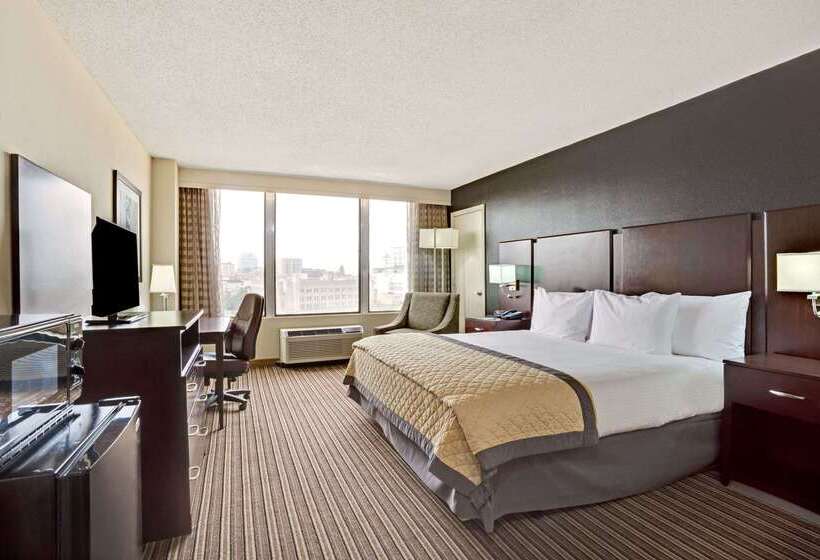 فندق Wyndham Garden Norfolk Downtown
