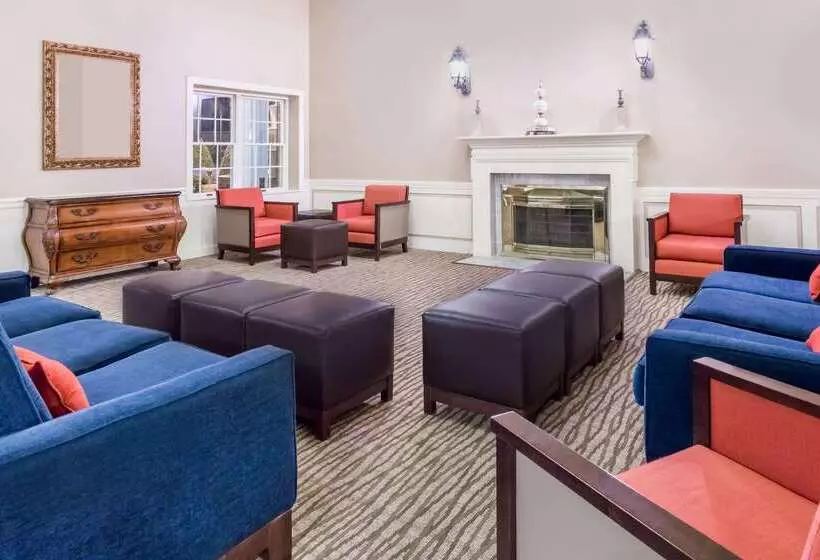 Отель Days Inn By Wyndham Williamsburg Historic Area