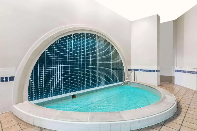 Отель Days Inn By Wyndham Williamsburg Historic Area