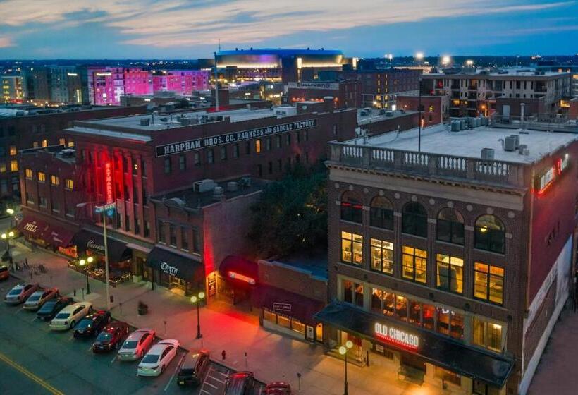 هتل Graduate By Hilton Lincoln