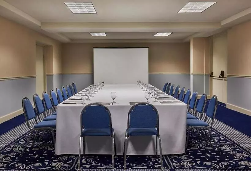 فندق Graduate By Hilton Lincoln