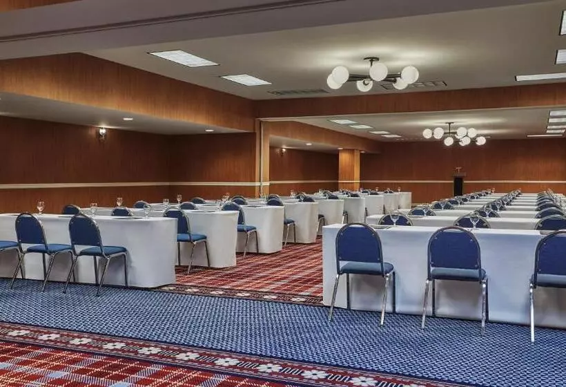 فندق Graduate By Hilton Lincoln