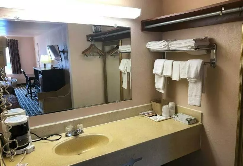 Otel Guest Inn Austell