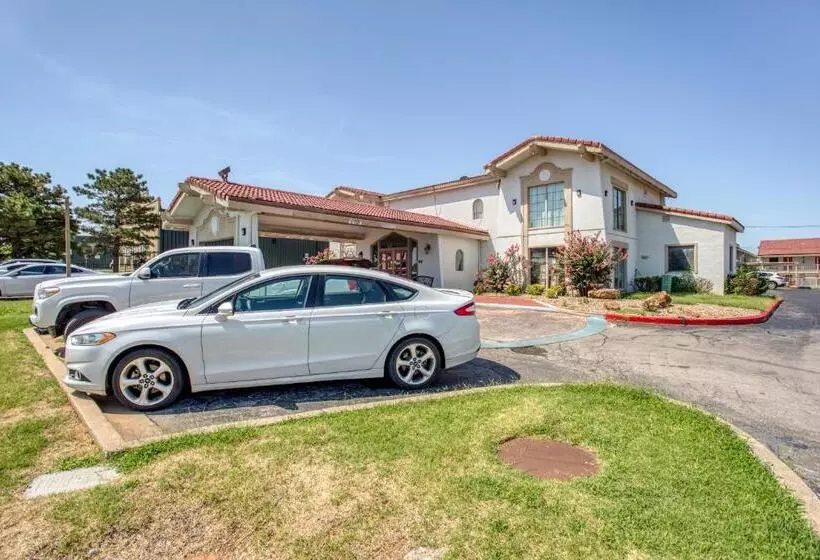 فندق Sunset Inn Oklahoma City