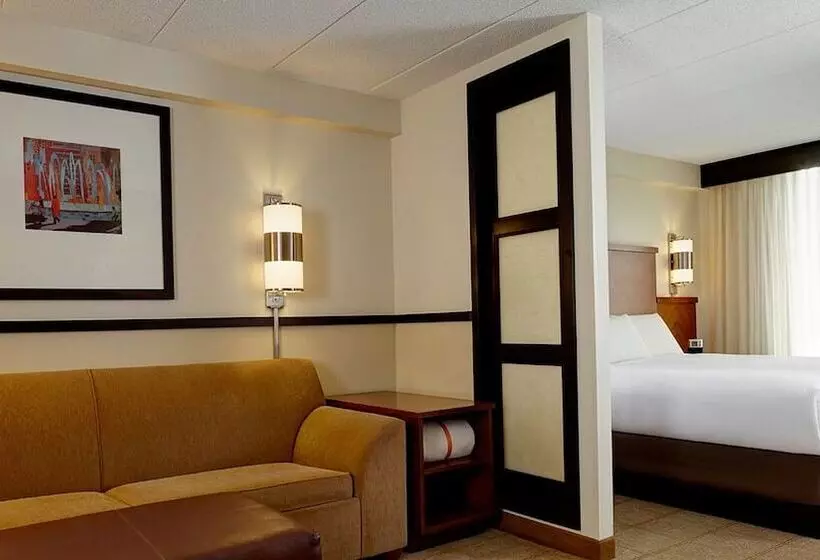 호텔 Comfort Suites Milwaukee West