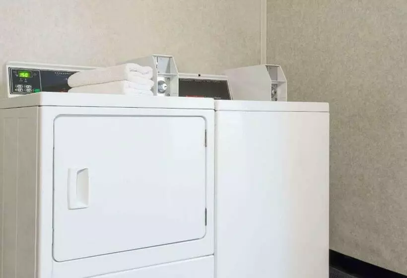 فندق Knights Inn Franklin, Oh