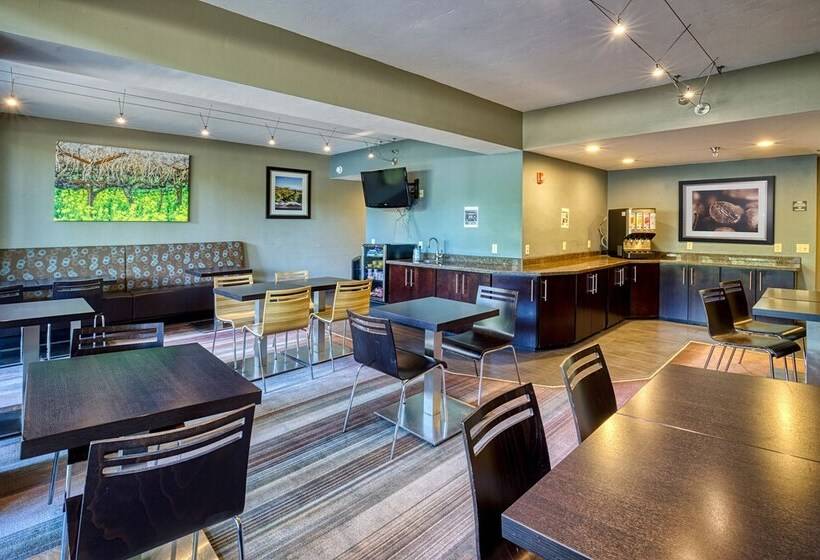 هتل La Cuesta Inn