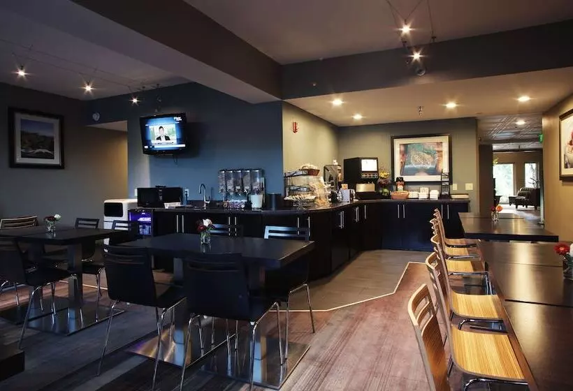 酒店 La Cuesta Inn