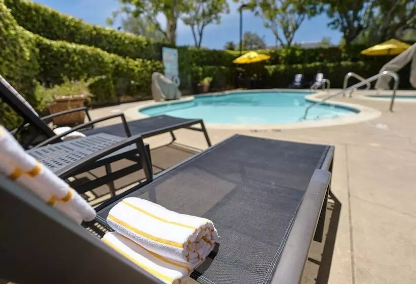 酒店 La Cuesta Inn