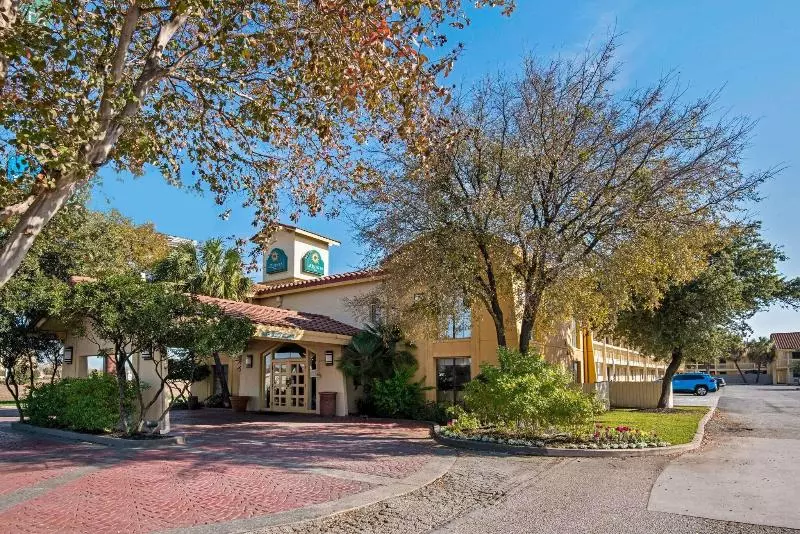 ホテル La Quinta Inn By Wyndham San Antonio I35 N At Rittiman Rd