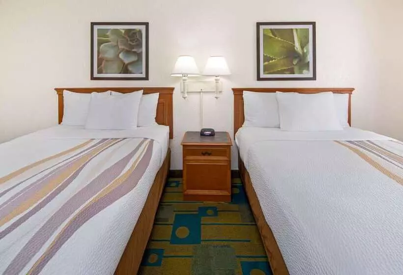 Hotelli La Quinta Inn By Wyndham San Diego  Miramar