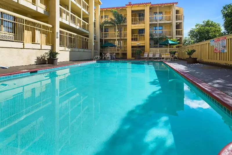 Hotelli La Quinta Inn By Wyndham San Diego  Miramar