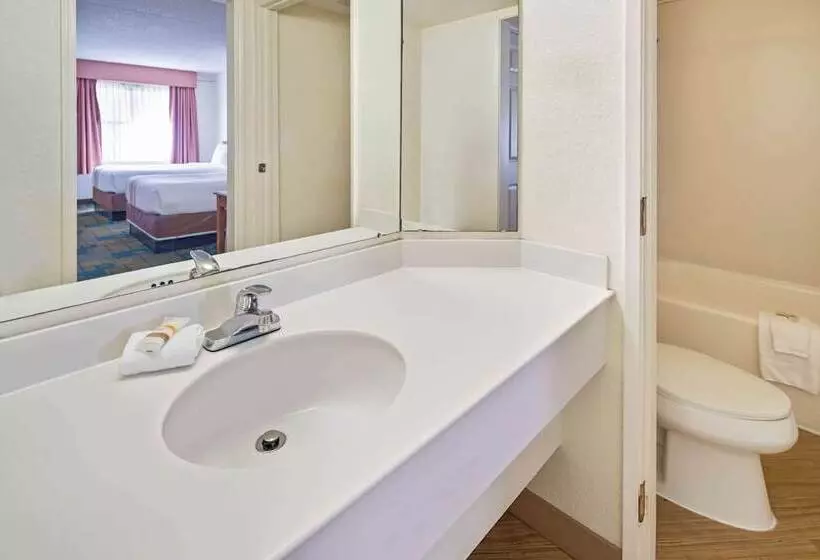 Hotelli La Quinta Inn By Wyndham San Diego  Miramar