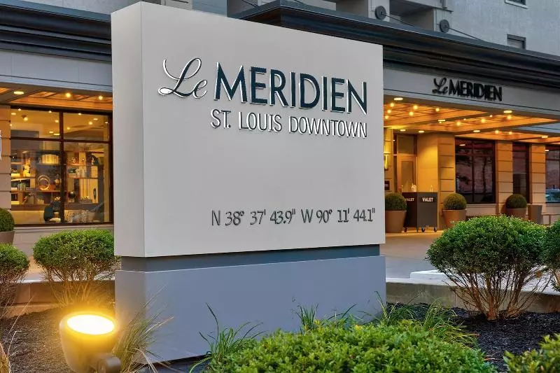 هتل Le Meridien St. Louis Downtown