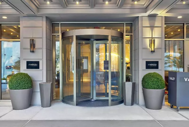 هتل Le Meridien St. Louis Downtown