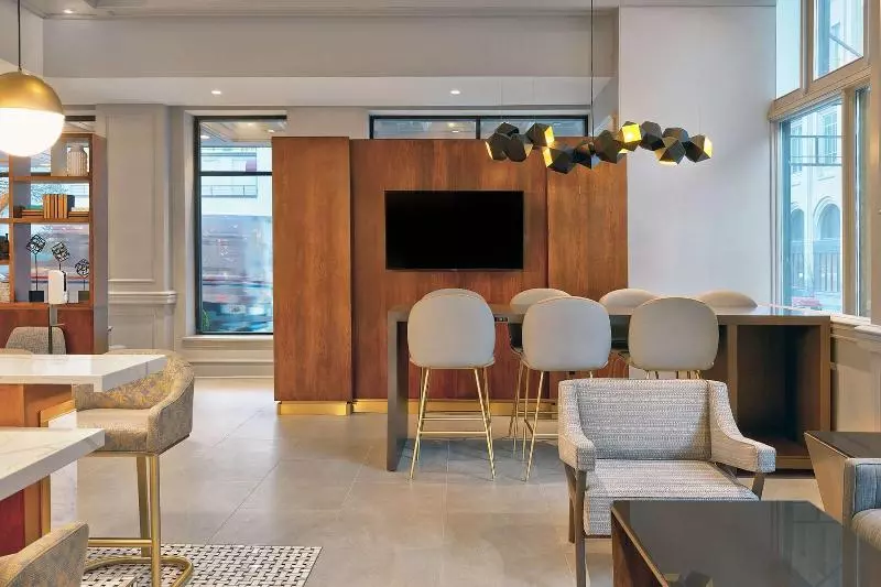 هتل Le Meridien St. Louis Downtown