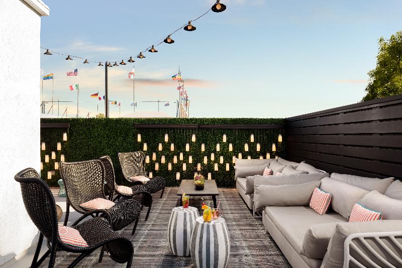 فندق Le Parc At Melrose