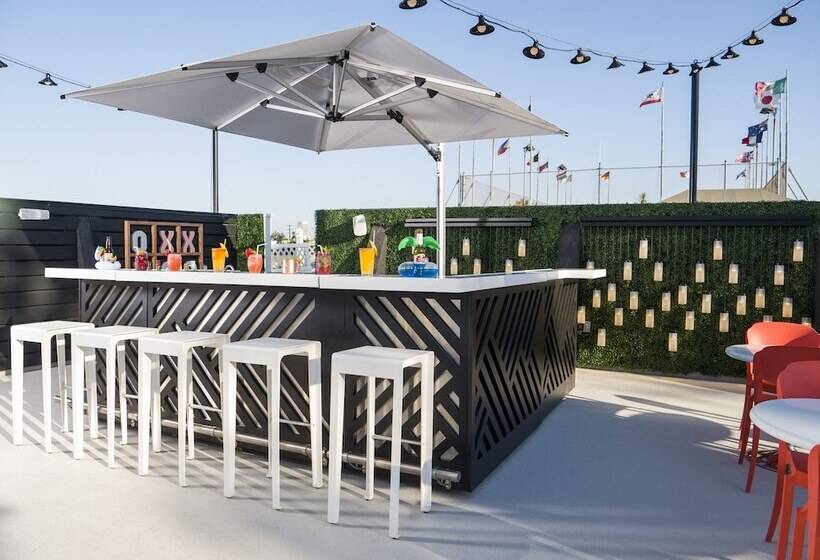 فندق Le Parc At Melrose