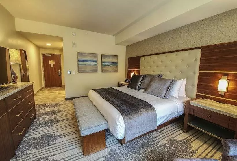 Legacy Resort Hotel & Spa