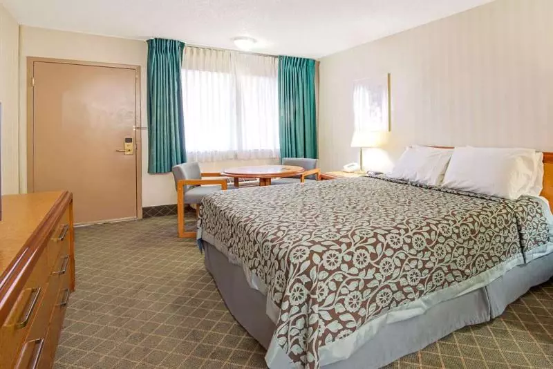 ホテル Tree Inn & Suites Albuquerque